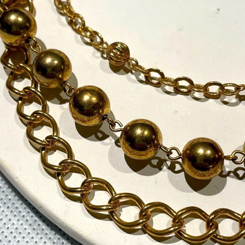 Gold tone necklace - Picture 2 of 5